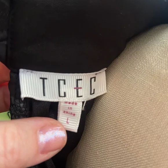 NWOT 3D flower applique halter dress - Picture 7 of 7